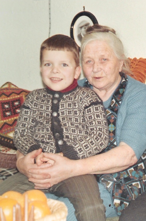 bilde: Med bestemor Nilla (1969)